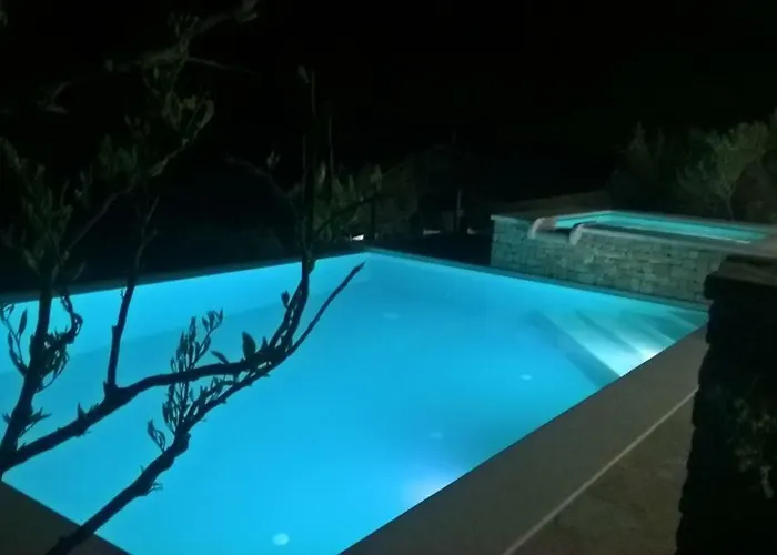 Lucija بيت للعطل