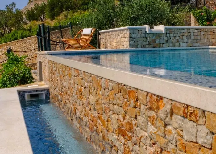 بيت للعطل Lucija