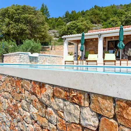 Ferienhaus Lucija